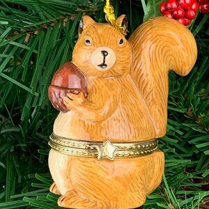 Squirrel Acorn Porcelain Hinged Surprise Gift Trinket Box Christmas Ornament